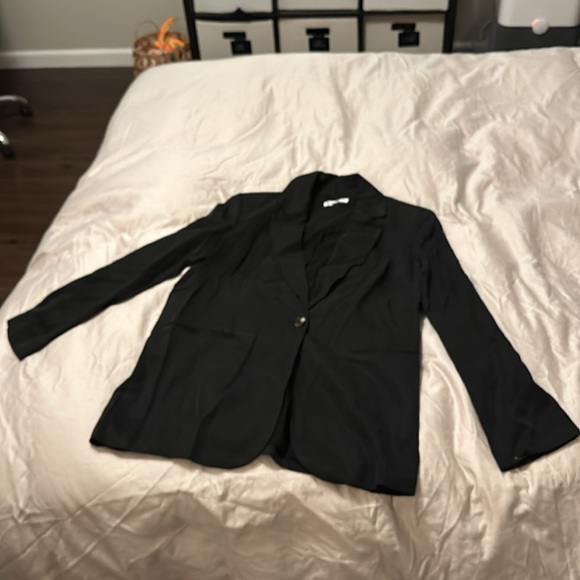 Reformation Classic Relaxed Notch Lapel Blazer Small NWOT - Picture 7 of 11